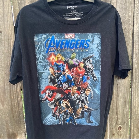 Avengers End game cast t-shirt Men's LG Black - Picture 1 of 5